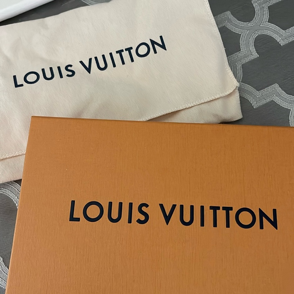 LOUIS VUITTON BOX AND DUST BAG